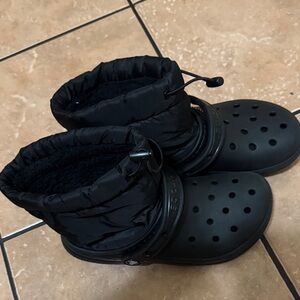 CROCS Black Kids Snow Boots kids size 4